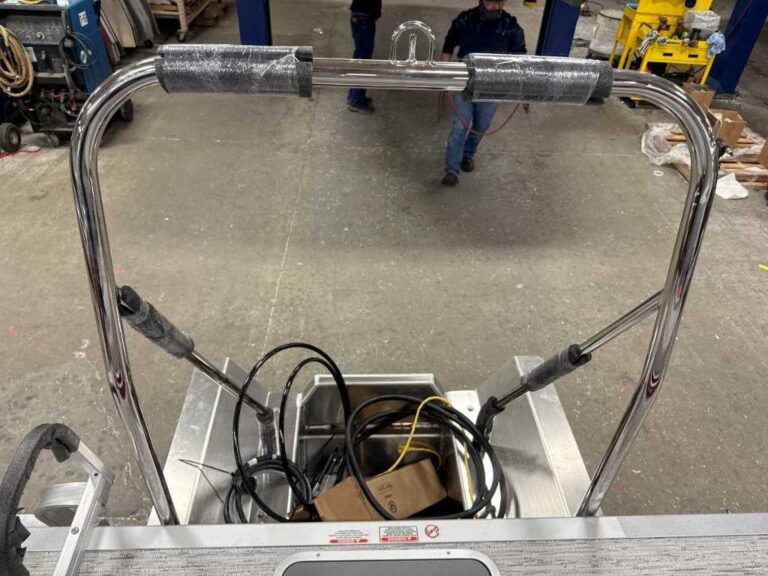 2026 Bennington 20SSB - SPS - Premium US-ETWS9541K526 [photo 19]